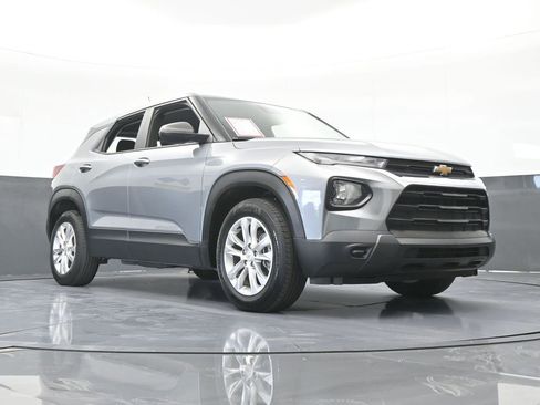 Used 2023 Chevrolet TrailBlazer LS FWD image 60