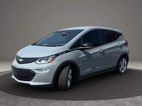 Used 2019 Chevrolet Bolt LT FWD image 3