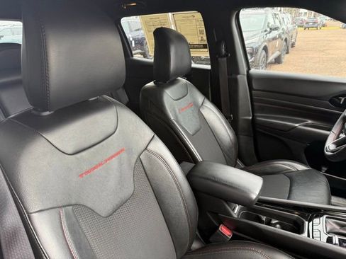 Used 2023 Jeep Compass Trailhawk AWD/4WD image 25