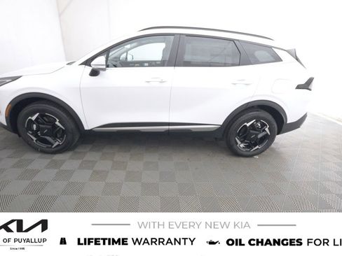 New 2026 Kia Sportage EX image 8