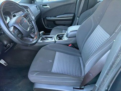 Used 2023 Dodge Charger SXT image 6