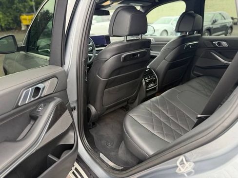 Used 2024 BMW X5 xDrive40i AWD/4WD image 12