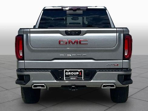 Used 2024 GMC Sierra 1500 AT4 w/ Technology Package AWD/4WD image 4