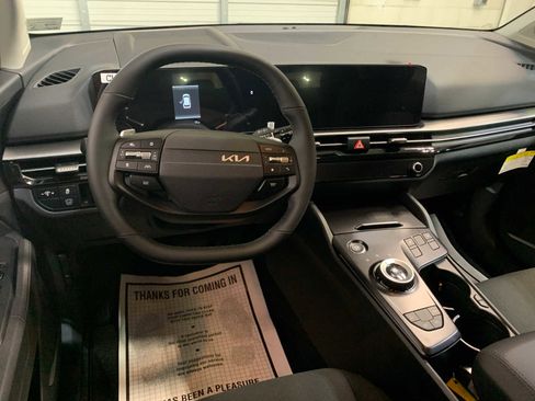 New 2026 Kia Sportage S image 4