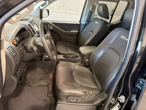 Used 2016 Nissan Frontier PRO-4X w/ Pro-4x Luxury Package AWD/4WD image 13