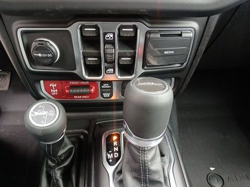 New 2026 Jeep Gladiator Rubicon image 42