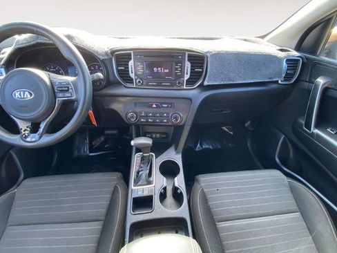 Used 2018 Kia Sportage LX image 11