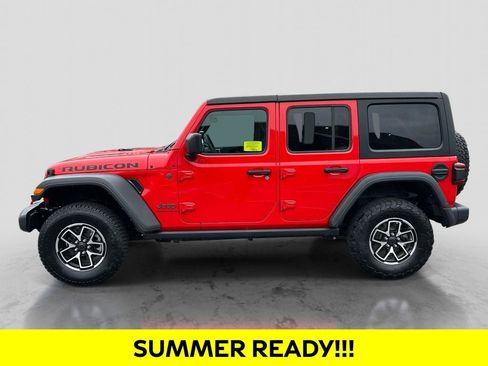 Used 2024 Jeep Wrangler Unlimited Rubicon AWD/4WD image 2