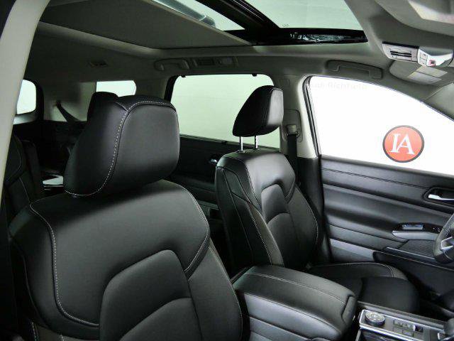Used 2024 Nissan Pathfinder SL w/ SL Premium Package AWD/4WD image 28