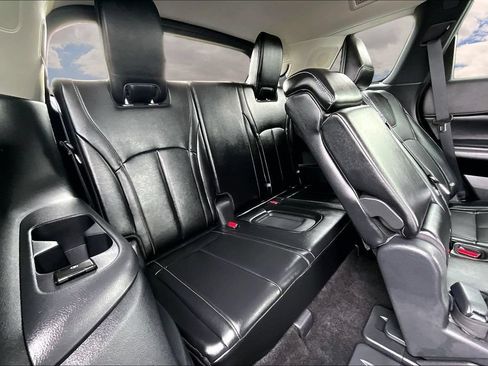 Used 2026 INFINITI QX60 Luxe w/ Family Package FWD image 26