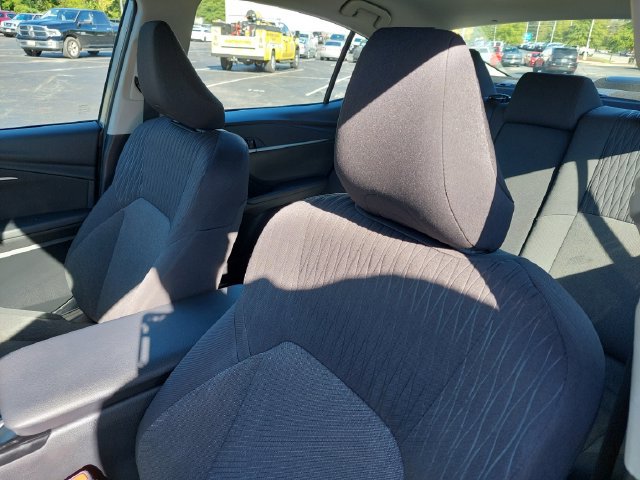 Used 2025 Toyota Camry LE FWD image 6
