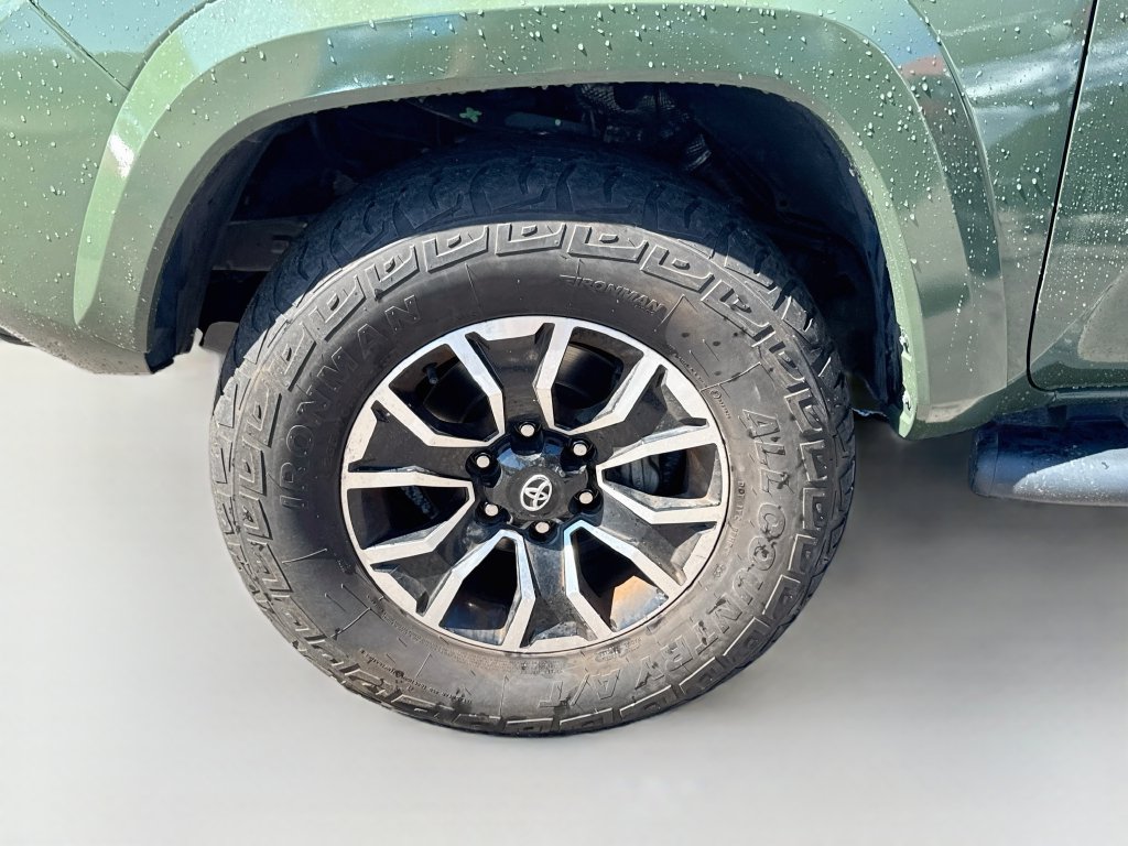 Used 2021 Toyota Tacoma TRD Sport w/ Technology Package RWD image 27