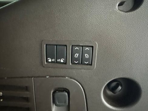 Used 2017 GMC Yukon Denali AWD/4WD image 14
