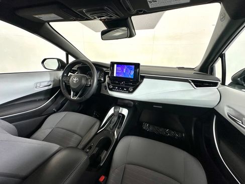 Used 2023 Toyota Corolla SE w/ SE Premium Package FWD image 2