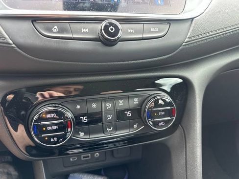 Used 2022 Buick Encore GX Select w/ Advanced Technology Package FWD image 35