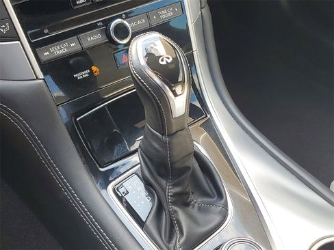 Used 2017 INFINITI Q60 w/ Cargo Package image 29