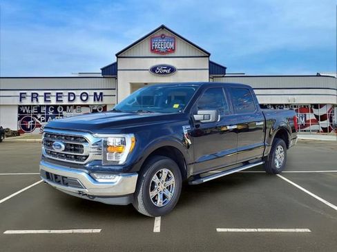 Used 2022 Ford F150 XLT w/ Equipment Group 302A High AWD/4WD image 3