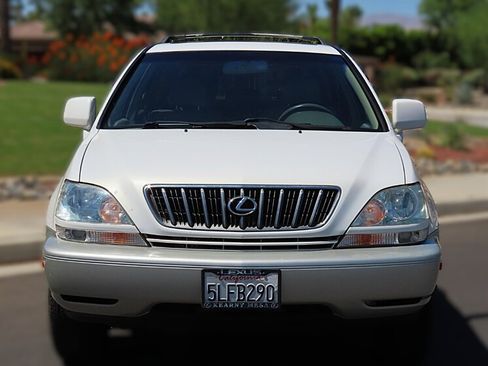 Used 2001 Lexus RX 300 4WD image 2
