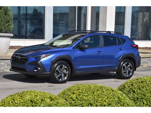 Used 2025 Subaru Crosstrek 2.0i Premium image 8