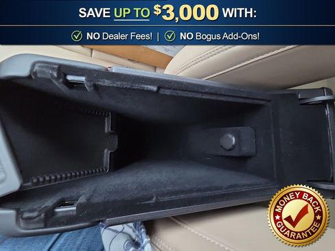 Used 2024 Cadillac XT4 Premium Luxury image 30