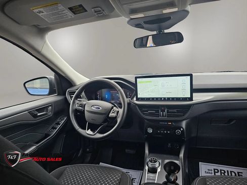 Used 2023 Ford Escape Active w/ Tech Pack #1 AWD/4WD image 16