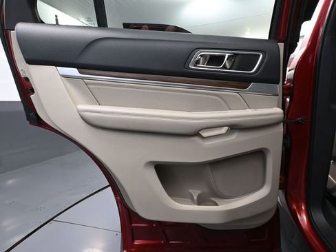 Used 2018 Ford Explorer Limited w/ Equipment Group 301A image 37