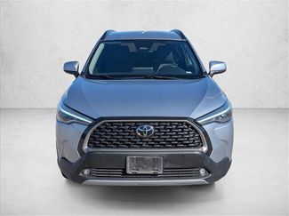 Used 2024 Toyota Corolla Cross XLE video 2