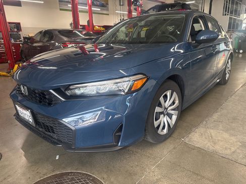 Used 2025 Honda Civic LX image 2