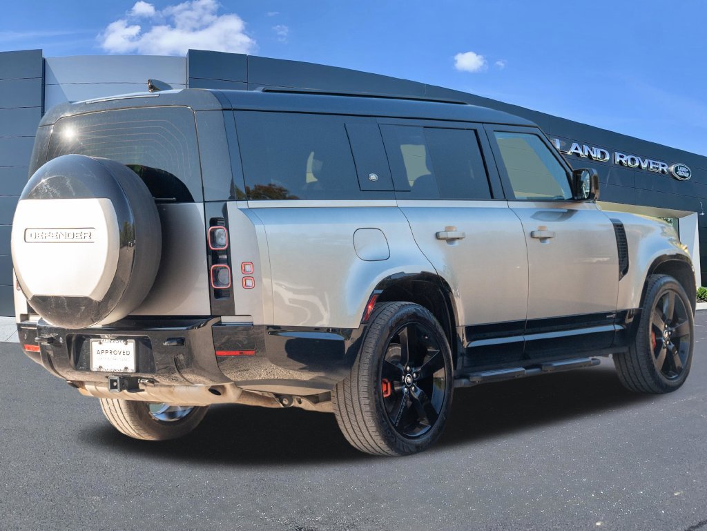 Used 2024 Land Rover Defender 130 X AWD/4WD image 4