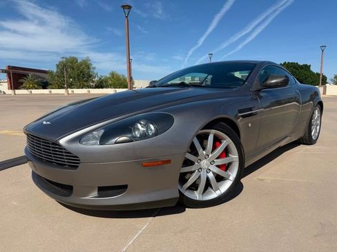 Used 2005 Aston Martin DB9 Coupe RWD image 9