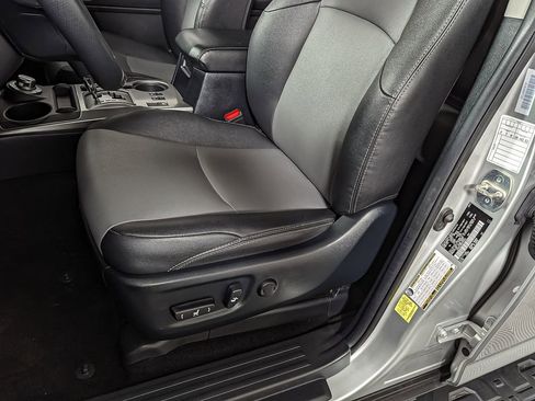 Certified 2022 Toyota 4Runner SR5 Premium image 25