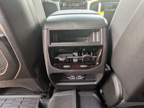 New 2025 Jeep Grand Cherokee Laredo X w/ Trailer Tow Package image 21