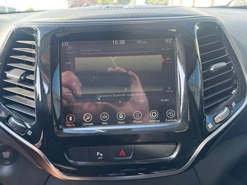 Used 2020 Jeep Cherokee Limited AWD/4WD image 15