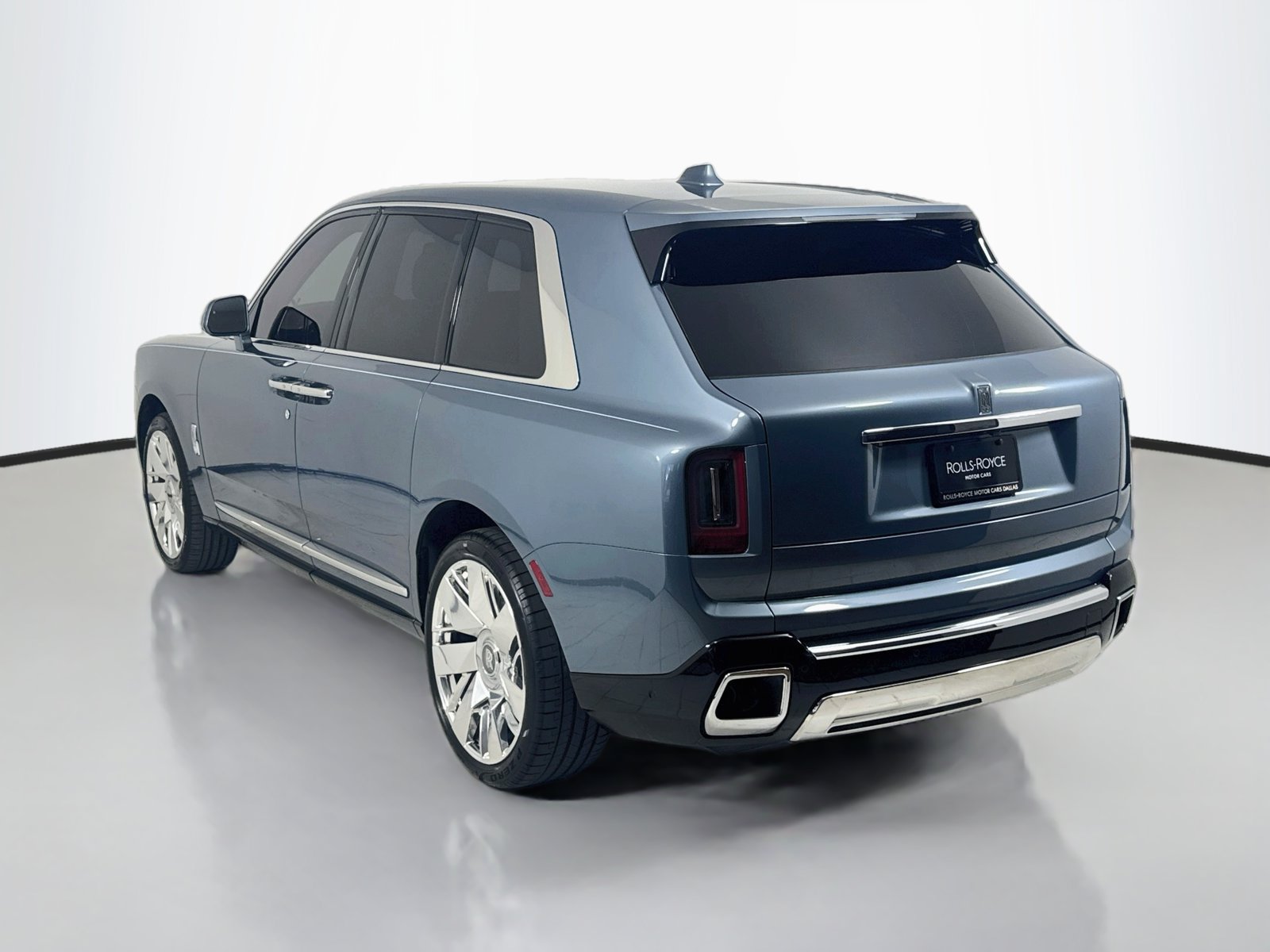 Certified 2026 Rolls-Royce Cullinan AWD/4WD image 7