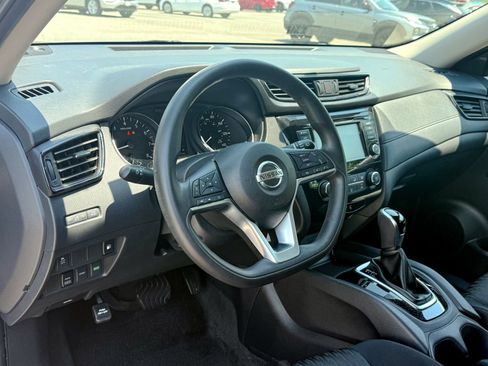 Used 2018 Nissan Rogue S AWD/4WD image 17