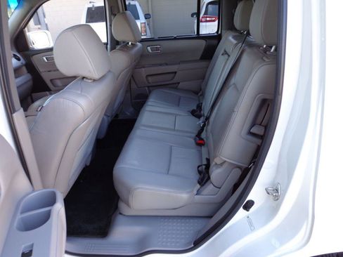 Used 2013 Honda Pilot Touring image 16