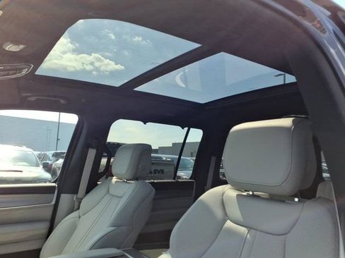 New 2026 Jeep Grand Wagoneer Limited AWD/4WD image 16