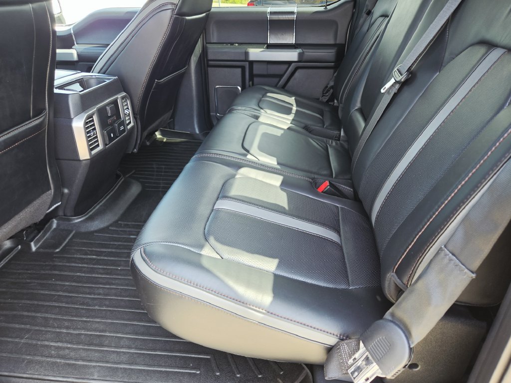 Used 2018 Ford F150 Platinum w/ Equipment Group 701A Luxury AWD/4WD image 17