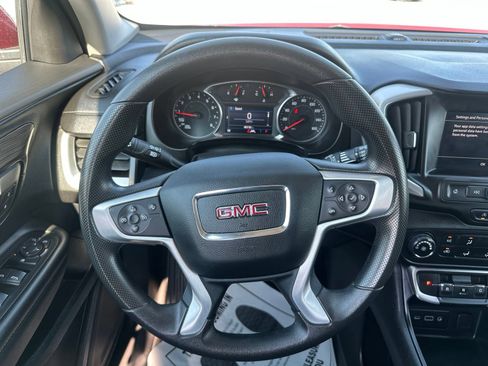 Used 2024 GMC Terrain SLE AWD/4WD image 11