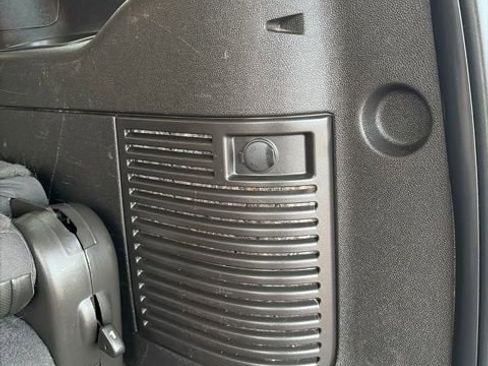 Used 2012 Cadillac Escalade Luxury image 14