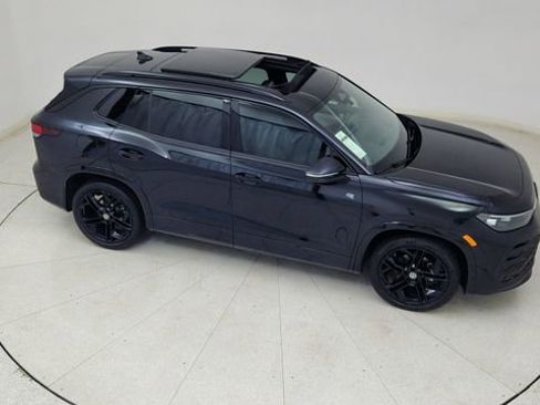 Used 2025 Volkswagen Tiguan SE R-Line image 73