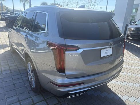 Certified 2025 Cadillac XT6 Premium Luxury image 6