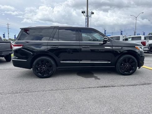 Certified 2024 Lincoln Navigator Reserve AWD/4WD image 4