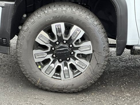 New 2026 GMC Sierra 2500 Denali w/ Denali Reserve Package image 31