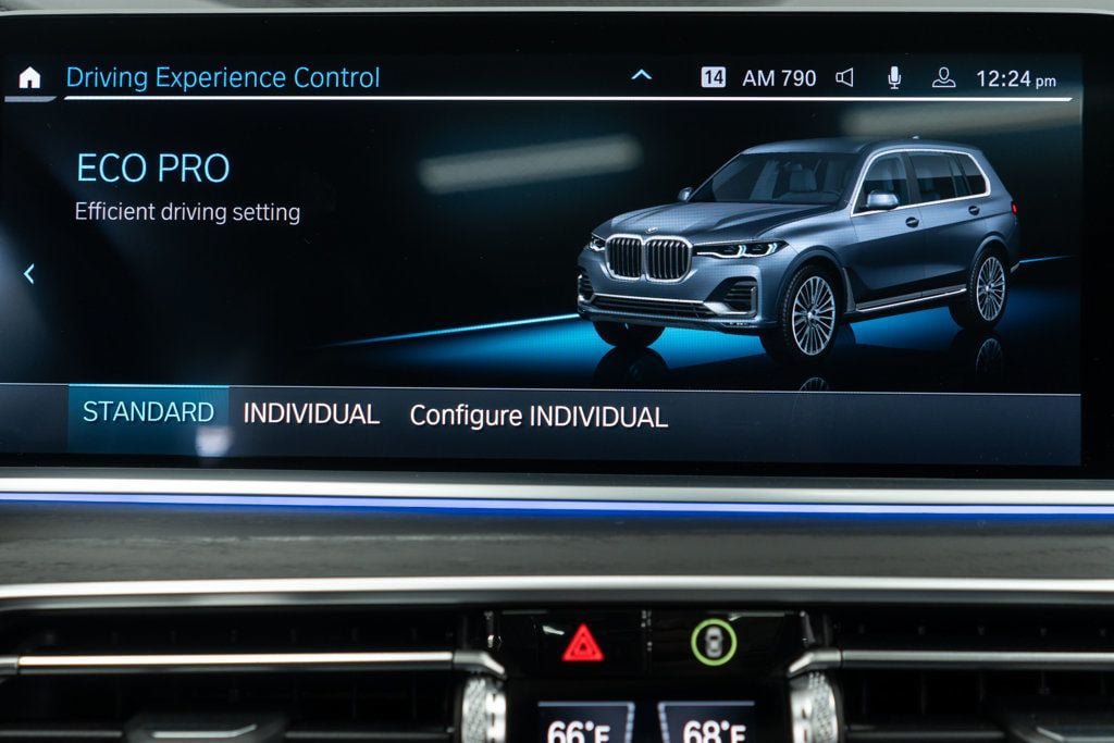 Used 2020 BMW X7 xDrive40i w/ Premium Package AWD/4WD image 32
