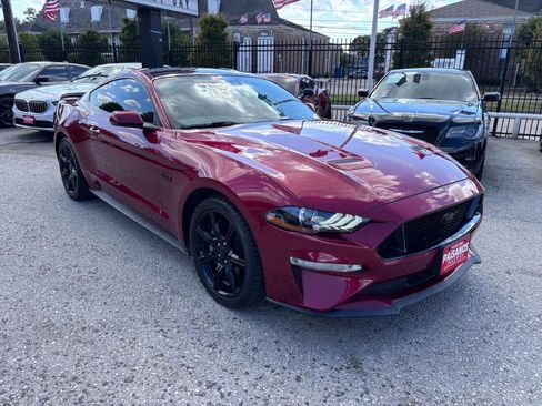 Used 2019 Ford Mustang GT Premium w/ Black Accent Package RWD image 4