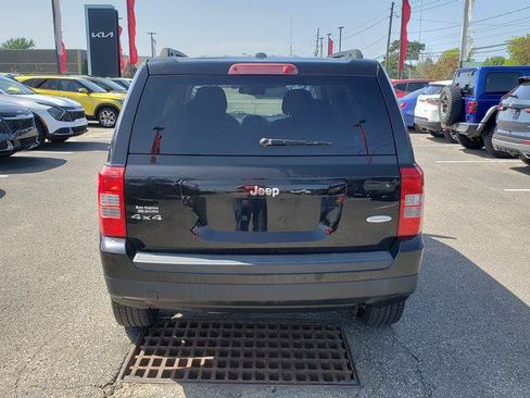 Used 2015 Jeep Patriot Latitude AWD/4WD image 4