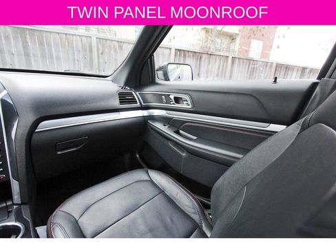 Used 2018 Ford Explorer Sport w/ Equipment Group 401A image 11