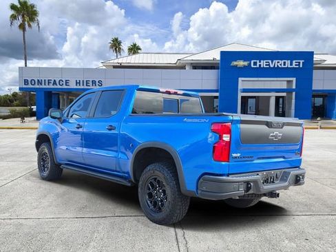 Used 2023 Chevrolet Silverado 1500 ZR2 w/ ZR2 Bison Edition AWD/4WD image 3