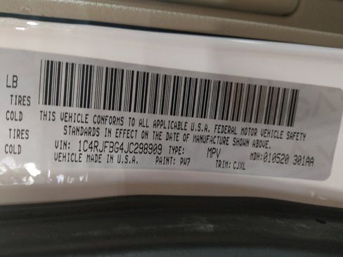Used 2018 Jeep Grand Cherokee Limited AWD/4WD image 33